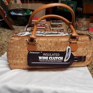 Insulated wine clutch